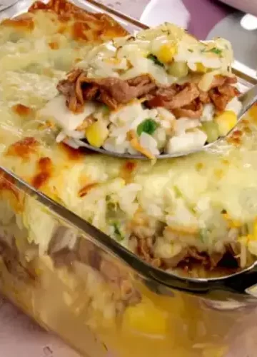 Arroz de forno em camadas