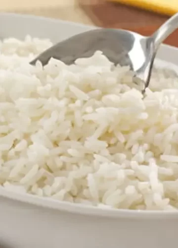 Receita de Arroz de Microondas Soltinho