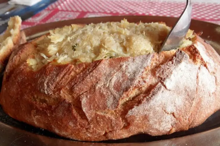 Receita de Bacalhau escondido na broa