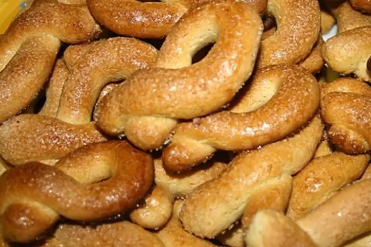 Receita de Biscoitos Farelórios da Beira