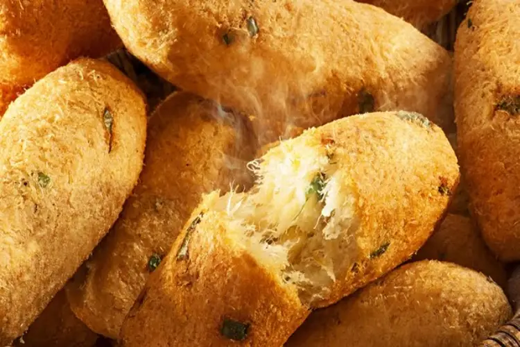 Receita de Bolinho de Bacalhau e Mandioca