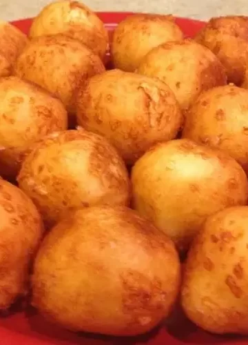 Bolinho de Batata com Queijo