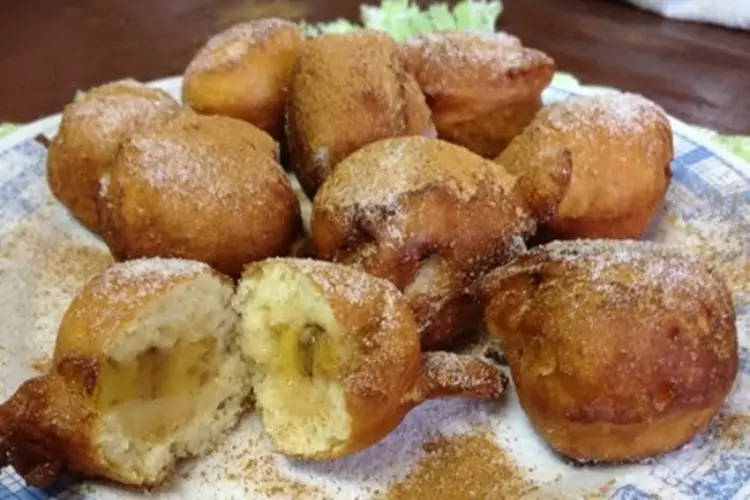 Receita de Bolinho de Chuva com Banana