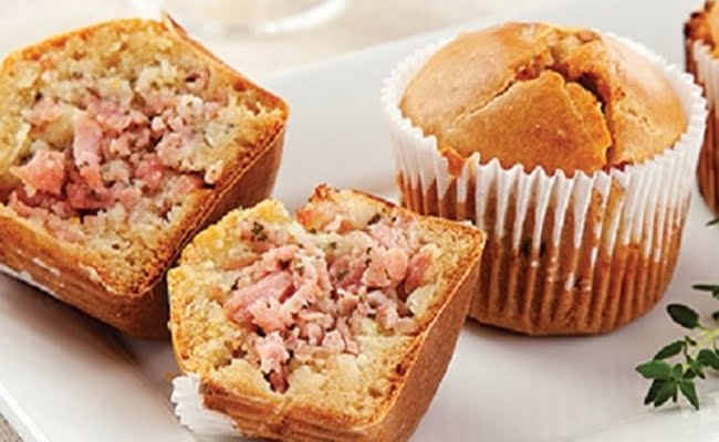 Receita de Bolinho de Presunto e Parmesão