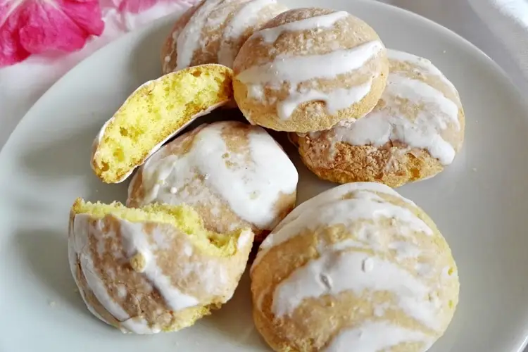 Receita de Bolinhos de Gema