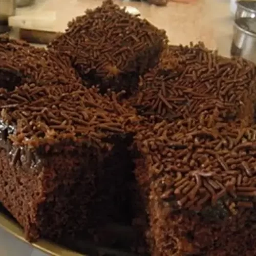 Bolo Nega maluca de microondas