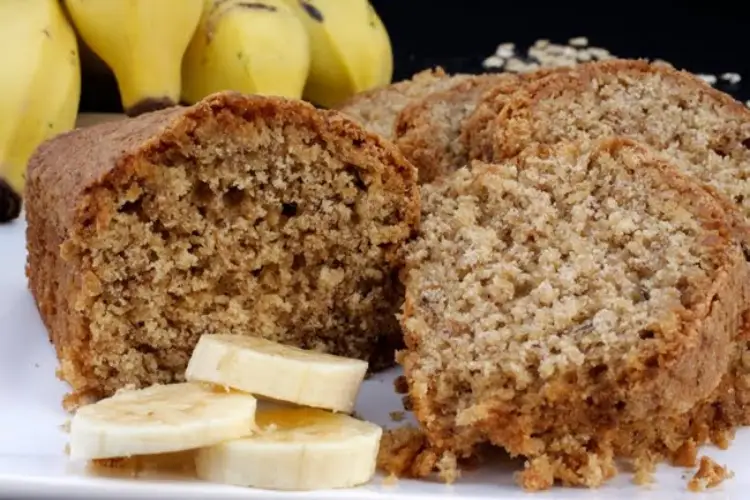 Receita de Bolo de Banana com Aveia e Linhaça