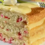 Bolo de Baunilha com Leite Condensado