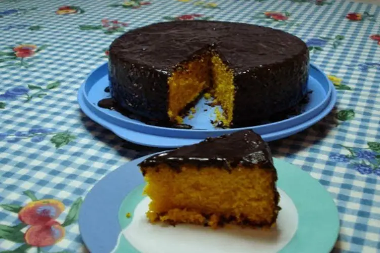 Receita de Bolo de Cenoura com de Chocolate