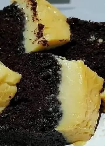 Receita de Bolo de Chocolate com Mousse de Maracujá