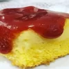 Bolo de Fubá com Queijo e Goiabada