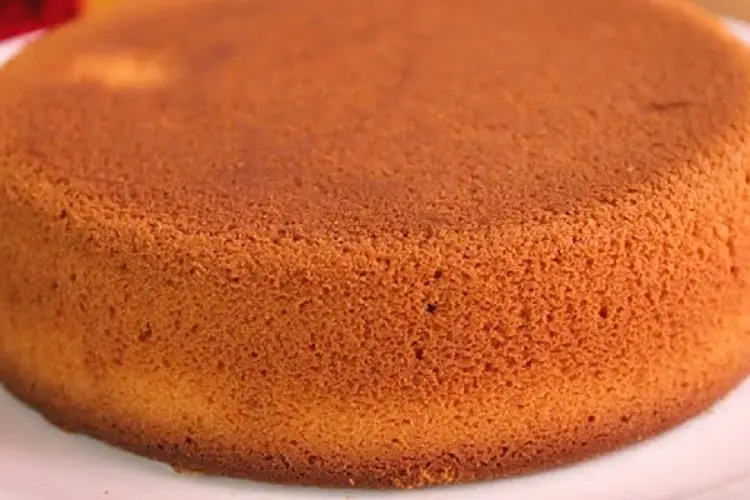 Receita de Bolo de Leite Quente