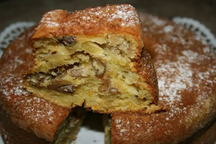 Receita de Bolo de Maçã com Nozes