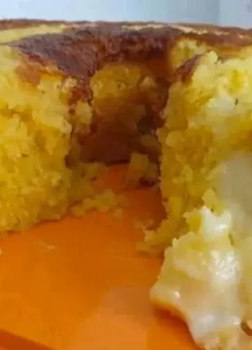 Receita de Bolo de Milho com Requeijão