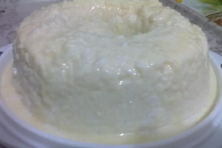 Receita de Bolo de Tapioca de Geladeira Cremoso