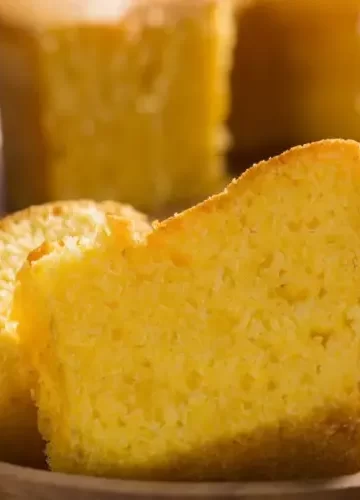 Bolo de cuscuz