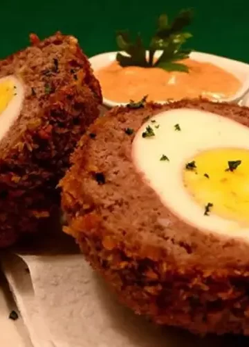 Receita de Bolovo (Scotch Eggs)