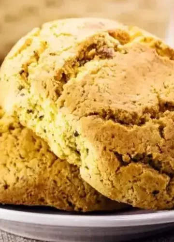 Broa de Amendoim com Rapadura