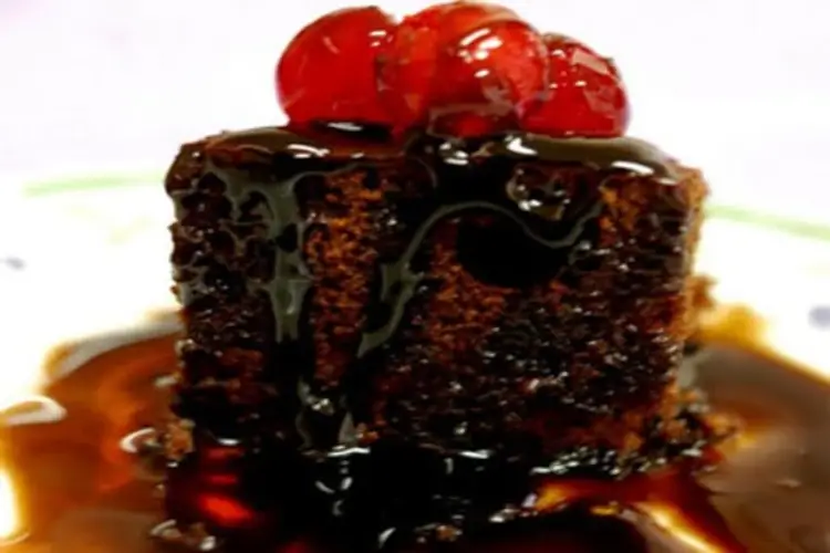 Receita de Brownie com cobertura quente de Danette