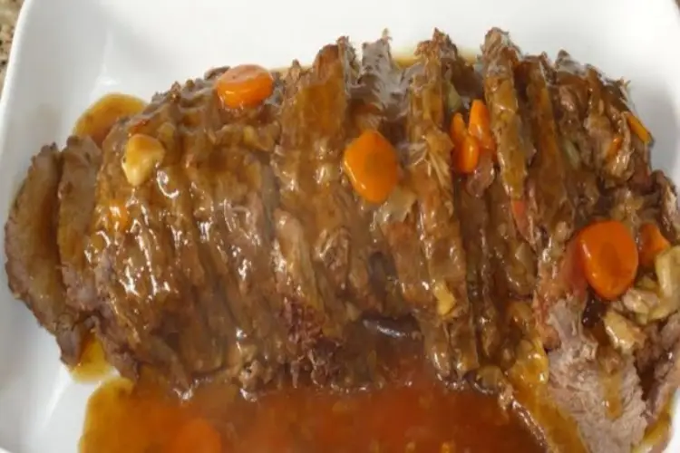 Receita de Carne Assada Recheada na panela