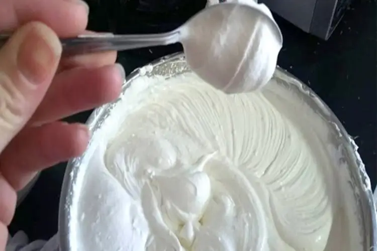 Receita de Chantilly de leite em pó chantininho