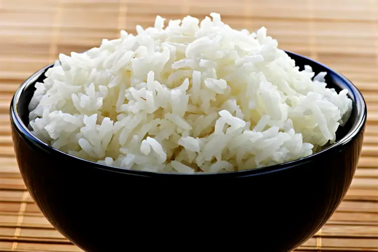 Veja com essa dica simples e fácil como resolver arroz empapado