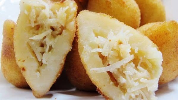 Receita de Coxinha Doce com Recheio de Coco