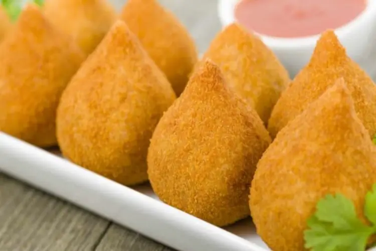 Receita de Coxinha de tapioca com queijo branco