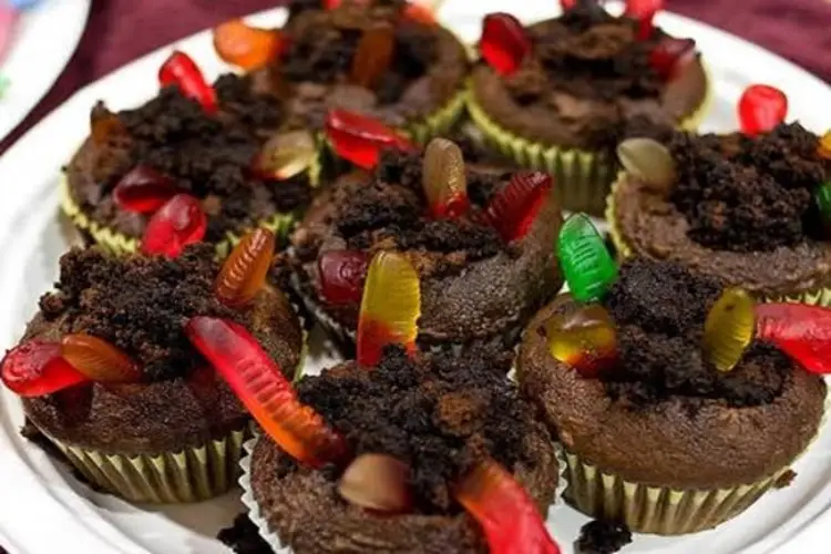 Receita de Cupcake de minhocas na terra