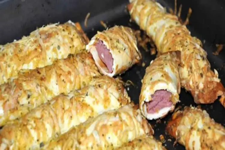 Receita de Enroladinho de Salsicha com Massa de Pastel