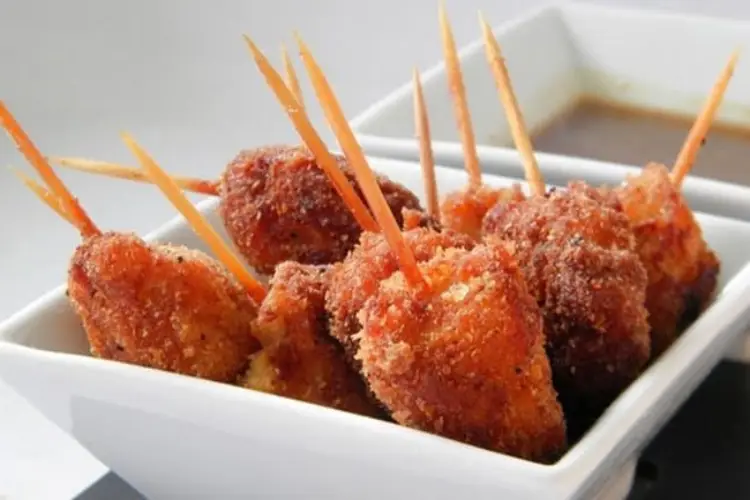 Espetinho Crocante de Frango