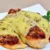Filé de tilápia a parmegiana