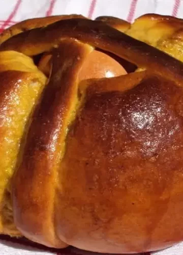 Pão de Pascoa de Erva-Doce e Canela