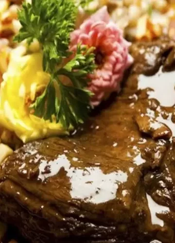 Fraldinha marinada grelhada com baião de dois