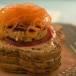 Receita de Hambúrguer de tofu com creme de cottage e hortelã