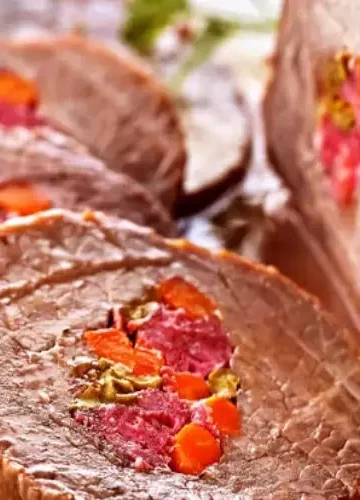 Receita de Lagarto Recheado com Linguiça Calabresa