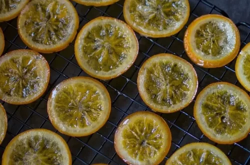 Laranjas confitadas