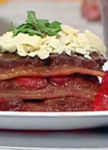 Lasanha de Chocolate com Morango