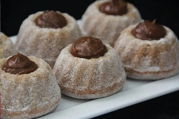 Receita de Mini Bolo de Churros