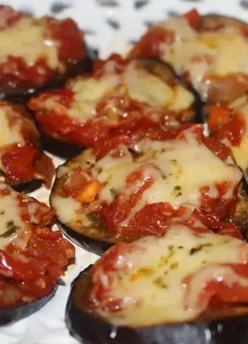 Receita de Mini Pizza de Berinjela