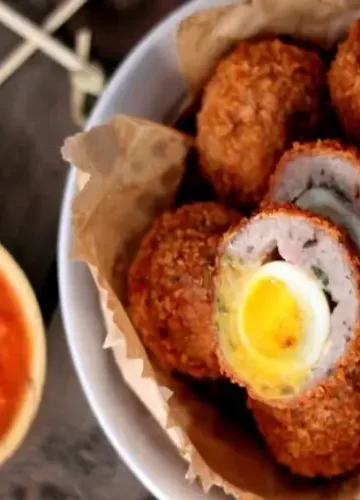 Receita de Ovos Escoceses Scotch Quail's Eggs