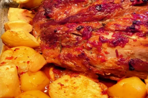Pá de porco com marmelos e molho de framboesa