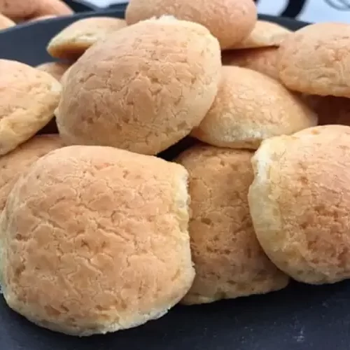 Receita de Pão de queijo com 3 ingredientes