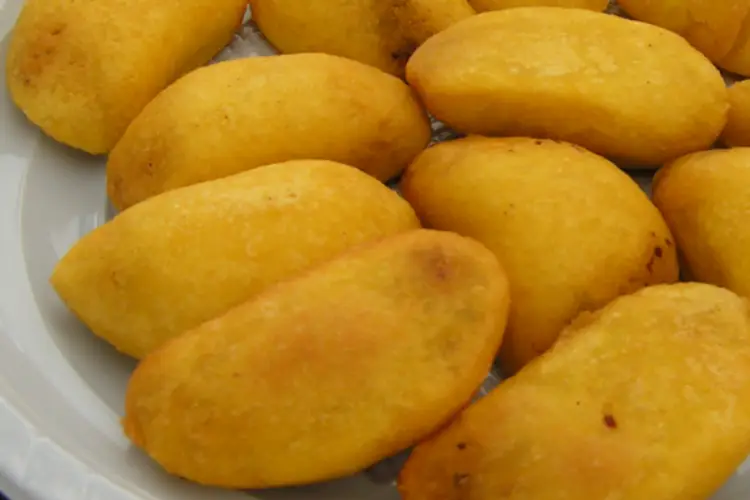 Receita de Pasteizinhos de Batata receita simples e deliciosa