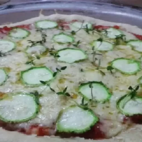 Pizza de abobrinha e Mozzarella