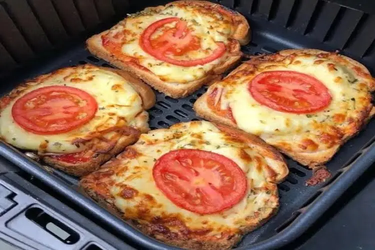 Receita de Pizza de Pão de Forma na Air Fryer