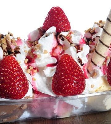 Receita de Sundae Caseiro de Morango