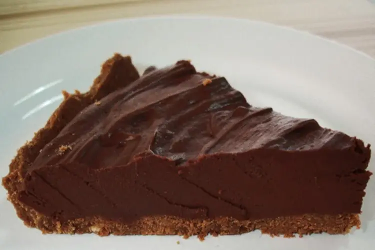 Receita de Torta de Chocolate Fácil