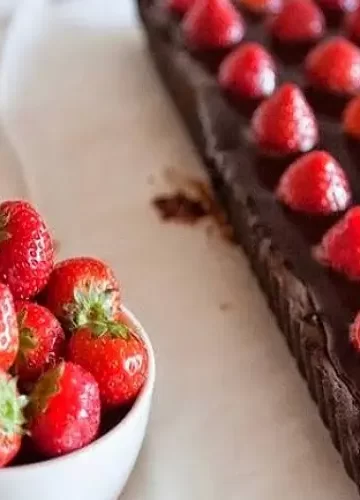 Receita de Torta de Chocolate com Morangos
