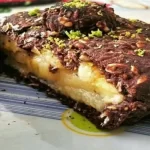 Torta de banana crocante